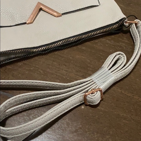 Brand New Atmosphere Crossbody Bag - Picture 6 of 6